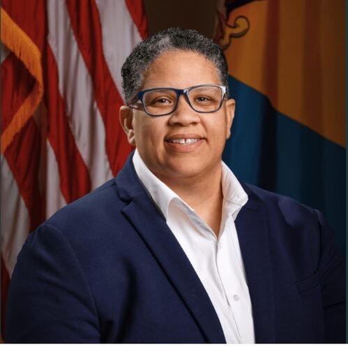 Kerri Evelyn Harris